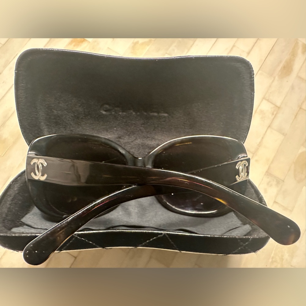 Authentic Chanel Sunglasses - Picture 3 of 7